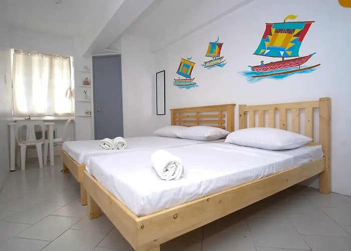 Frank Lloyd Apartelle Manille